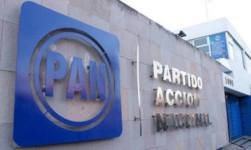 La crisis pol&iacute;tica del PAN amenaza con llevarlo a la tumba