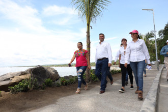 En San Blas, Echevarr&iacute;a cumple su obligaci&oacute;n de gobernante