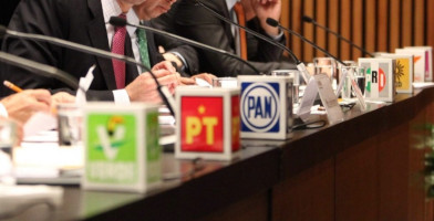 Al Pacto por M&eacute;xico del PRI-PAN-PRD, se unen MC, PT y Verde