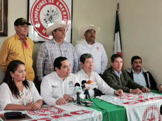 En desamparo miles de productores agr&iacute;colas afectados por lluvias