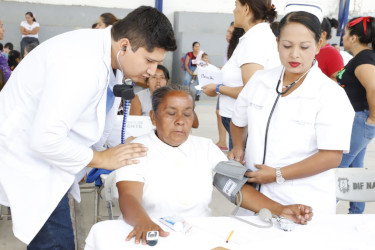 Emocionado beneficio social del DIF estatal llega a sierra de Xalisco