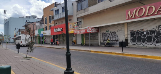 La triste soledad de las c&eacute;ntricas calles de Tepic