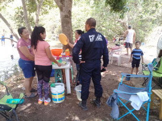 Polic&iacute;a recorre balnearios de Nayarit