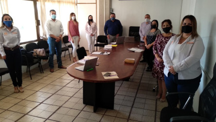 Autoridades educativas y maestros analizan la nueva normalidad escolar