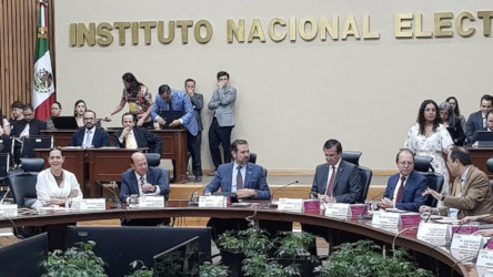 Consejeros del INE se deslindan del BOA