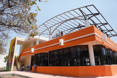 To&ntilde;o supervis&oacute; ahora obras de infraestructura educativa