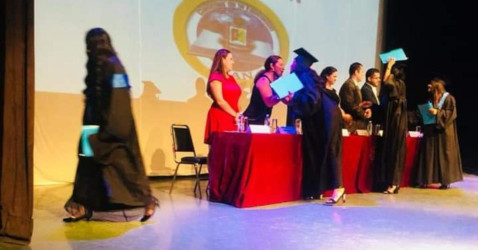 Los estudiosos tienen garantizado su certificado o boleta