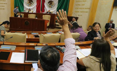 Los cargos plurinominales deben desaparecer ya
