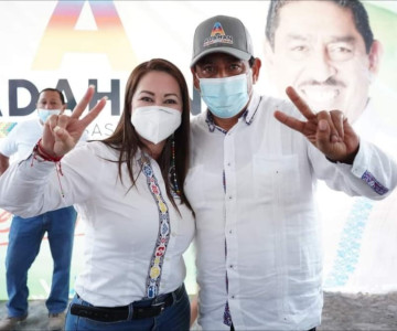 Se atrever&aacute; el pueblo a cambiar en el gobierno faldas en lugar de pantalones