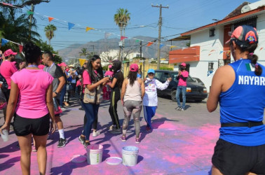 Realiza el IEEN &lsquo;caminata recreativa y carrera por la democracia&rsquo;