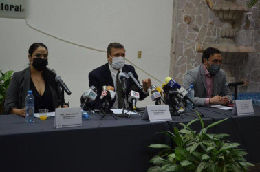 Conferencia de prensa por el Consejo Local Electoral