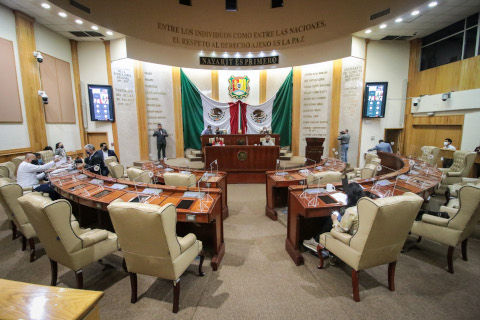 Aprob&oacute; Congreso en per&iacute;odo m&aacute;s de 100 resoluciones 