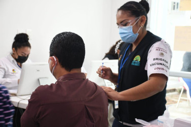 Vacuna universal y gratuita; pero no obligatoria
