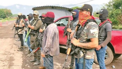 Urge armar al pueblo, en defensa del crimen organizado