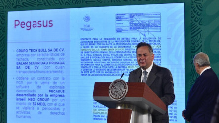 Todos los mexicanos podr&iacute;amos estar expuestos a ser escuchados il&iacute;citamente 