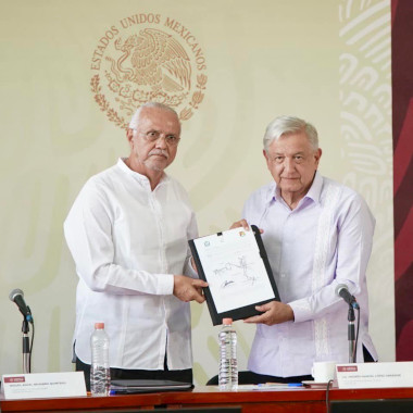 Nayarit, primera entidad del pa&iacute;s en federalizar servicios de salud 