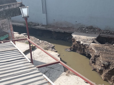 Fugas de aguas negras que, van a parar el r&iacute;o Mololoa