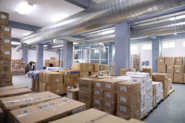 La poblaci&oacute;n requiriendo medicamentos que estaban almacenados