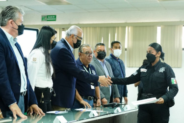 Gobernador Navarro autoriza tambi&eacute;n aumento salarial a Polic&iacute;a Vial