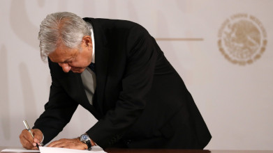 Deber&iacute;a haber reelecci&oacute;n para presidente de la rep&uacute;blica