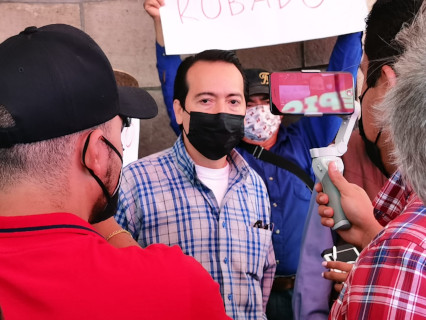 Enloqueci&oacute; Geraldine, a la alza las protestas en su contra