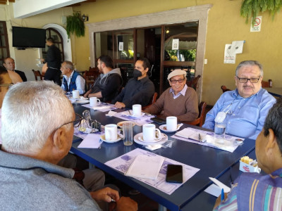 La UCAN con el doctor en Historia, don Pedro L&oacute;pez Gonz&aacute;lez