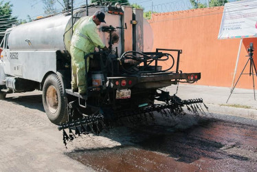 Atienden calle de Tepic con 20 a&ntilde;os de abandono