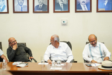 Di&aacute;logo abierto con ambientalistas