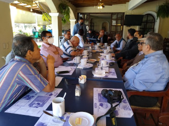 El 03 de mayo por el 07 de junio y viceversa