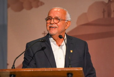 Las decisiones importantes son potestad del gobernador Navarro