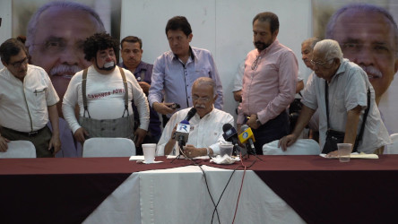 Navarro no reprime al periodismo cr&iacute;tico