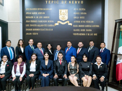 Algunos regidores de Tepic hacen negocios en lugar de servir al pueblo