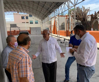 El edificio escolar Fernando Monta&ntilde;o tambi&eacute;n en la mira del gobernador