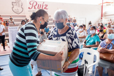 DIF Nayarit distribuye apoyos alimentarios federales en Ruiz