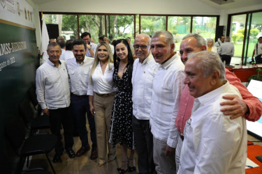 Morena debe hacer candidato a la presidencia al Dr. Navarro