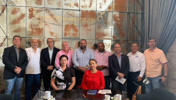 Abre puertas gobierno estatal a la inversi&oacute;n empresarial 