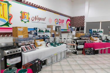 Equipos, insumos y mobiliario para bienestar de m&aacute;s familias 