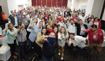 Capacitan a priistas en estrategias