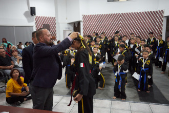 Reciben apoyo las nuevas generaciones