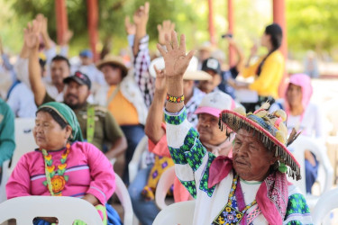 Estrecha Congreso relaci&oacute;n con pueblos ind&iacute;genas 
