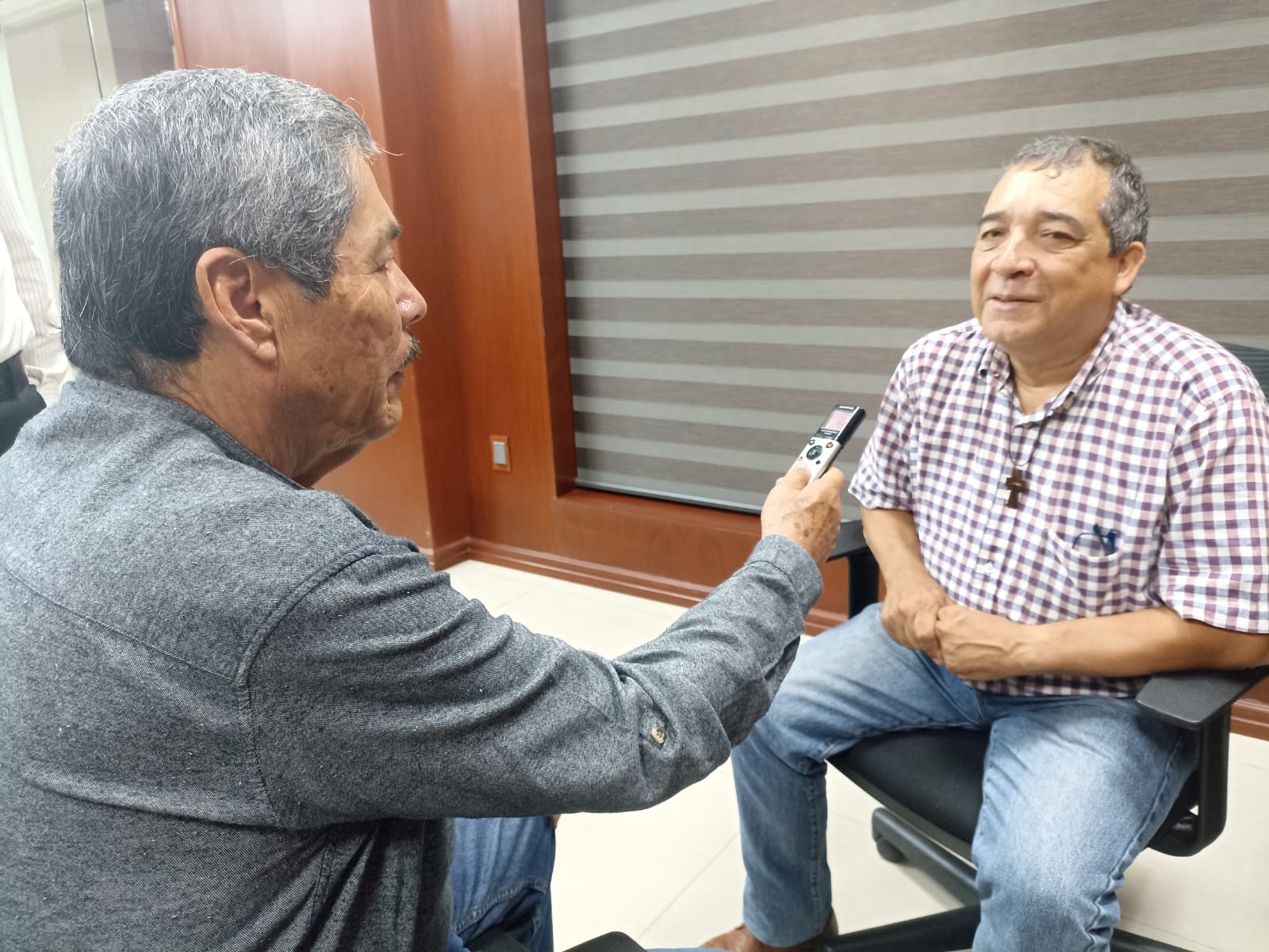 César Pérez reportero que alcanzó resultados exitosos